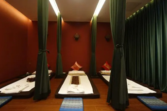 长沙泰式按摩的被动瑜伽：当身体被折叠成诗